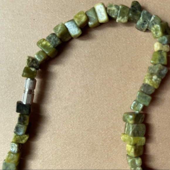 Jade Necklace Square Beads - Picture 3 of 7
